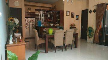 Gambar 1 Rumah 2 Lantai Dalam Cluster Depan Raffles Hills Cibubur