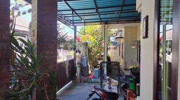 Gambar 4 Dijual Rumah murah kawasan elite 2 Lantai di jalan Bakung Denpasar timur .