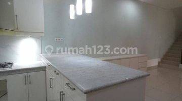 Gambar 5 Dijual Rumah Layar Permai PIK1, Ukuran 12x15 Semi Furnish 