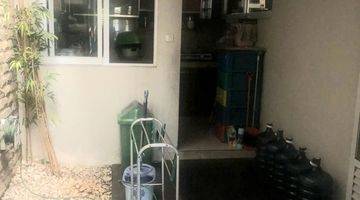 Gambar 2 Rumah Delatinos 2 Lantai Hoek Shm Furnished Siap Huni 