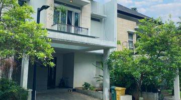 Gambar 1 Rumah Minimalis Modern 2 Lantai di Serenia Hills, Lebak Bulus