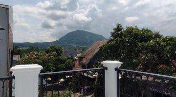 Gambar 5 Rumah 2 Lantai Siap Huni Bergaya American Style Dengan View Gunung Shm Di Cluster Taman Tampak Siring, Sentul City Bogor