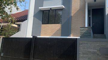 Gambar 1 Dijual rumah 2 lantai kelapa gading siap huni bagus