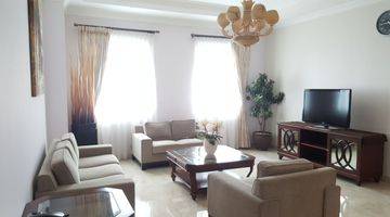 Gambar 1 Dijual Apartemen Belleza 3br uk156m2 Furnished Best Deal Jaksel