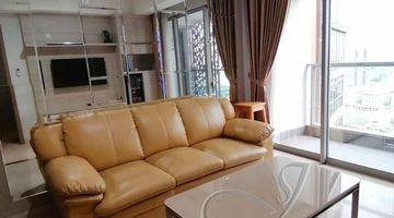 Gambar 1 Disewa Apartemen Gold Coast, Furnished