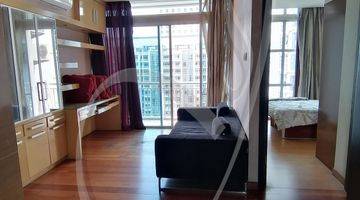 Gambar 2 Dijual Unit Apartemen CBD Pluit, Pool view 