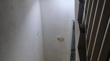 Gambar 1 Dijual Rumah Minimalis Modern Siap Huni Dekat Sama Puri 