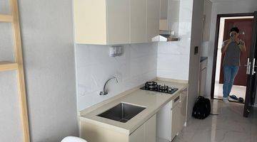 Gambar 2 Dijual BU nego sampe deal apt skyhouse bsd tower jervois Apartemen Skyhouse Bsd 2 Kamar Tidur Furnished Sudah Renovasi