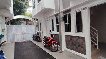 Gambar 5 Rumah 2 Lantai Modern Cipinang Elok Jakarta Timur 