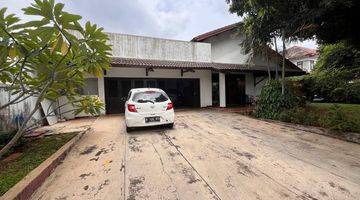 Gambar 4 Dijual Rumah Asri Dengan Halaman Luas Di Petukangan Utara