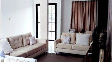 Gambar 3 Rumah 2 Lantai Bagus Furnished Di Serpong Villa Melati Mas