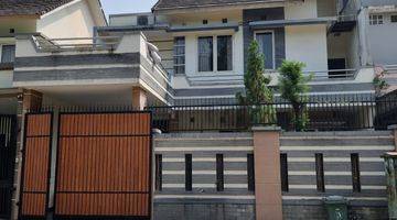 Gambar 1 Rumah 2 Lantai Bagus Semi Furnished di Serpong Villa Melati Mas.