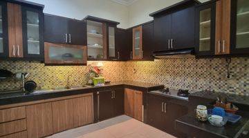 Gambar 2 Rumah 2 Lantai Bagus Semi Furnished di Serpong Villa Melati Mas.