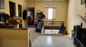 Gambar 5 Rumah 2 Lantai Semi Furnished Cantik SHM di Kemang Pratama, Bekasi