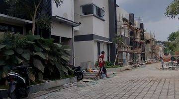 Gambar 2 Rumah modern view sawah 