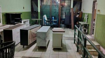 Gambar 2 Ruko 2 lantai 2 kamar mandi yang ada di dalam perumahan lokasi ramai 