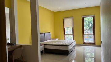 Gambar 4 Luxurious Newly Refurbished House At Menteng 2 Storey