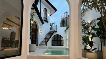 Gambar 1 Dijual villa modern tropical area Canggu Berawa Bali