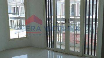 Gambar 4 Rumah 2 lantai bagus siap huni full furnished dekat permata jingga