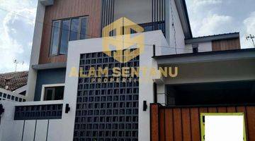 Gambar 1 Rumah 2 Lantai SHM Baru Strategis Di BSD 