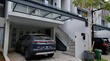 Gambar 1 Jual Rumah 3 Lantai Modern Lebak Bulus Serenia Hills