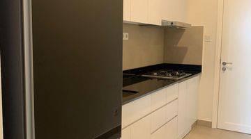 Gambar 5 Disewakan 2 Bedroom Apartment The Stature Full Furnished