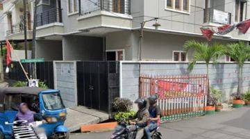 Gambar 1 Dijual Dan Disewa Rumah 3 Lantai , Bisa Usaha di Tanjung Duren