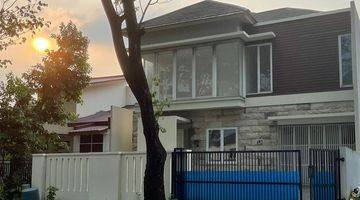 Gambar 1 Rumah di Boulevard 2 lantai shm