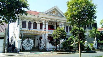 Gambar 1 Rumah Istana Mewah Megah Di Batununggal Bandung