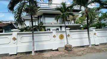 Gambar 2 Rumah 2 Lantai Bagus Furnished SHM di Renon, Denpasar