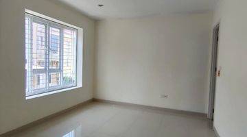 Gambar 2 Dijual Rumah 2 Lantai, Cluster Elista, Gading Serpong, Strategis