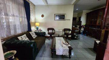 Gambar 2 Dijual Rumah 2 Lt  Bintaro Jaya Jaksel