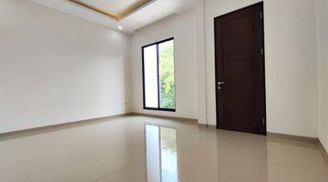 Gambar 5 Rumah Brand New Modern Minimalis 2 Lantai di Graha Raya Bintaro 