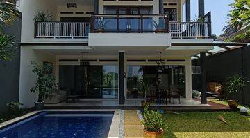 Gambar 2 RUMAH LUX MODERN SEMI VILLA DOWNSLOPE, ADA KOLAM RENANG PRIBADI AREA BANDUNG UTARA SAYAP CIUMBULEUIT