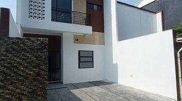 Gambar 1 DIJUAL RUMAH MODERN DALAM KOMPLEK DEKAT GEGERKALONG DAN POLBAN CIWARUGA BANDUNG UTARA