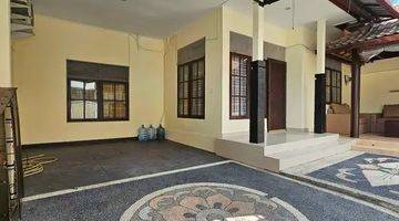 Gambar 1 Villa For Lease At Tuka ,AG