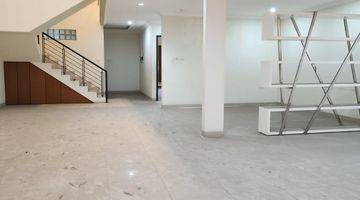 Gambar 5 Dijual Rumah Bagus 3.5 Lt di Villa Gading Indah, Kelapa Gading