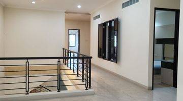 Gambar 4 Dijual Rumah Bagus 3.5 Lt di Villa Gading Indah, Kelapa Gading