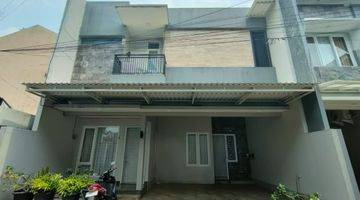 Gambar 1 Dijual Rumah 2 Lt Full Furnished, Bagus Dan Rapi di Jagakarsa, Jakarta Selatan