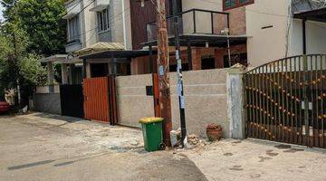 Gambar 2 Rumah dua lantai di jual melalui lelang dan as is di Komplek Bintaro jaya sektor 2 jalan perkutut ll blok U 03 / 44 Kel rengas Ciputat Timur Tangerang selatan Banten .