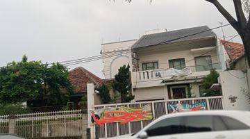 Gambar 4 Rumah dua lantai di jual melalui lelang dan as is di jalan HOS cokrominoto no 5 Kel Gondangdia Menteng Jakarta pusat DKI Jakarta 