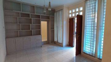 Gambar 2 Dijual Murah, Rumah Modern Minimalis Dengan Lokasi Strategis, Like Brand New, Komplek Asri Dan Aman, Di Gading Kirana, Kelapa Gading