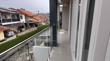 Gambar 5 Rumah Minimalis Modern di Cluster Cigadung Dago Kota Bandung