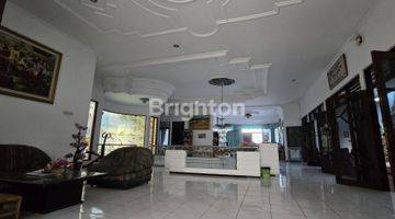 Gambar 3 RUMAH MEWAH TERAWAT FULL FURNISHED MEWAH VILLA KALIJUDAN SURABAYA