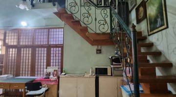 Gambar 1 Rumah Rapih Tusuk Sate Semi Furnished di Taman Meruya Ilir