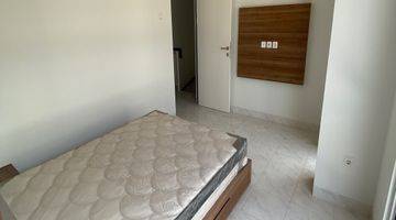 Gambar 2 FULLY FURNISHED ZUMA MALIBU VILLAGE BELUM PERNAH DIHUNI