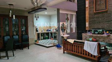 Gambar 5 Rumah Elite 2.5 Lantai Di Tebet Jakarta Selatan