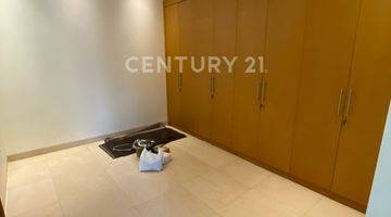 Gambar 5 Rumah Semi Furnished Dengan Private Pool Di Kawasan Elite Pejaten