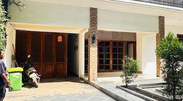 Gambar 1 Rumah di Kawasan Elite Kemang 