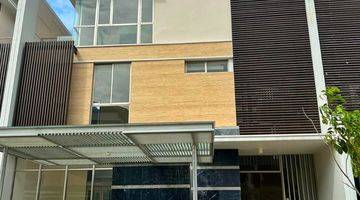 Gambar 1 Dijual Rumah Mewah Golf Island 12x25 3lT Ada Lift Seagolf View